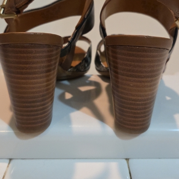 NATURALIZER Dahnny Dress Block High Heel Sandals Black White Leather Womens 9.5W - Picture 4 of 7